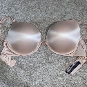 Victoria’s Secret Very Sexy Push-Up Bra
